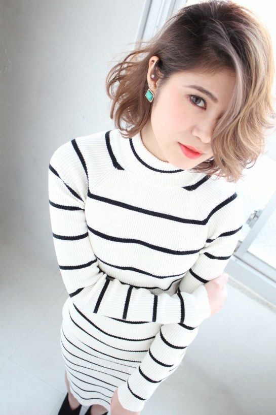 ファッション、メイク、ヘア全体の雰囲気で